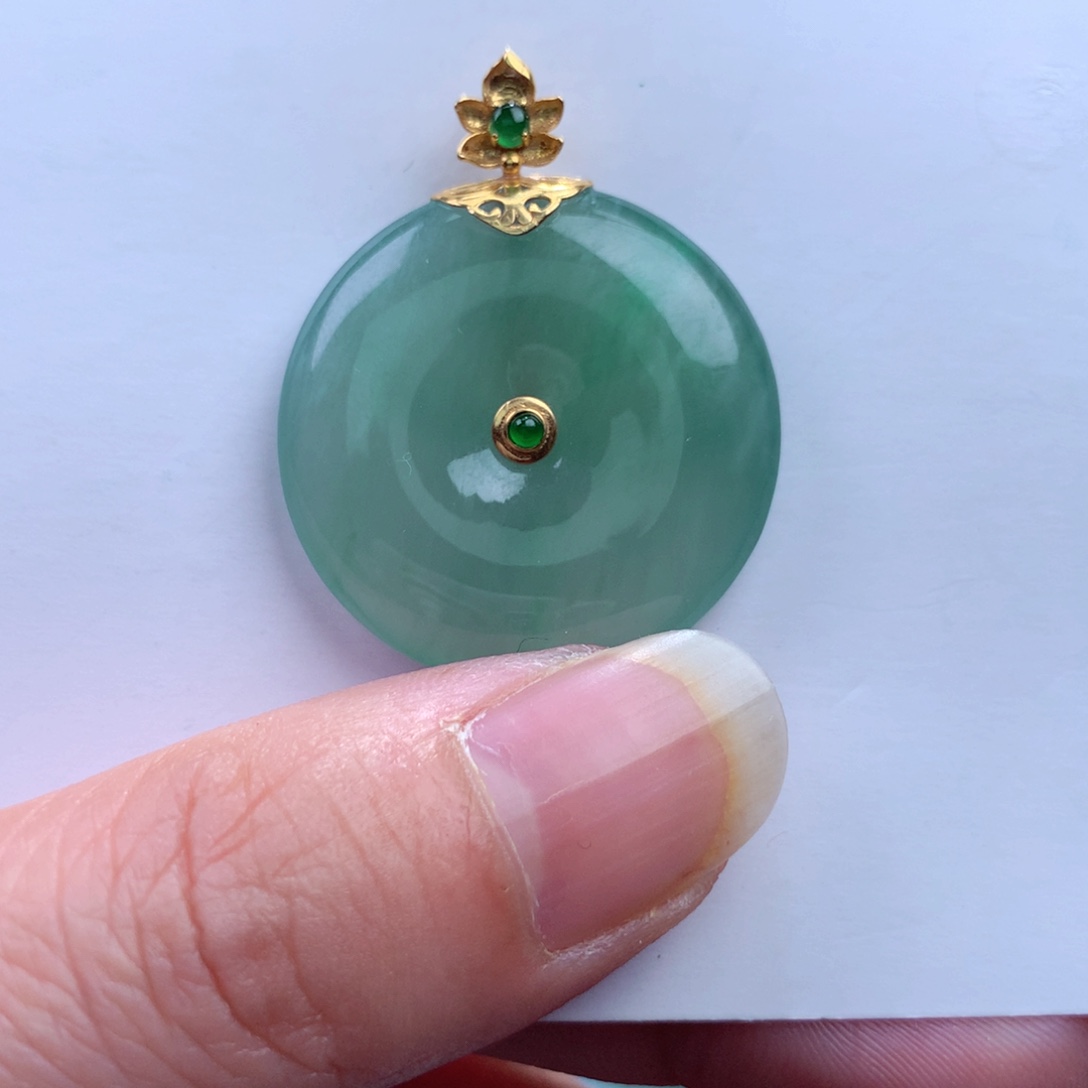 翡翠吊坠(不含链)18K金镶嵌