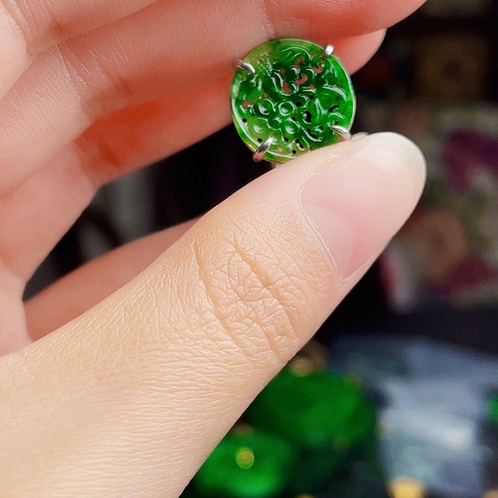 翡翠银S925镶嵌颈饰多样性