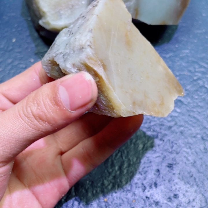 和田玉未镶嵌珠宝半成品