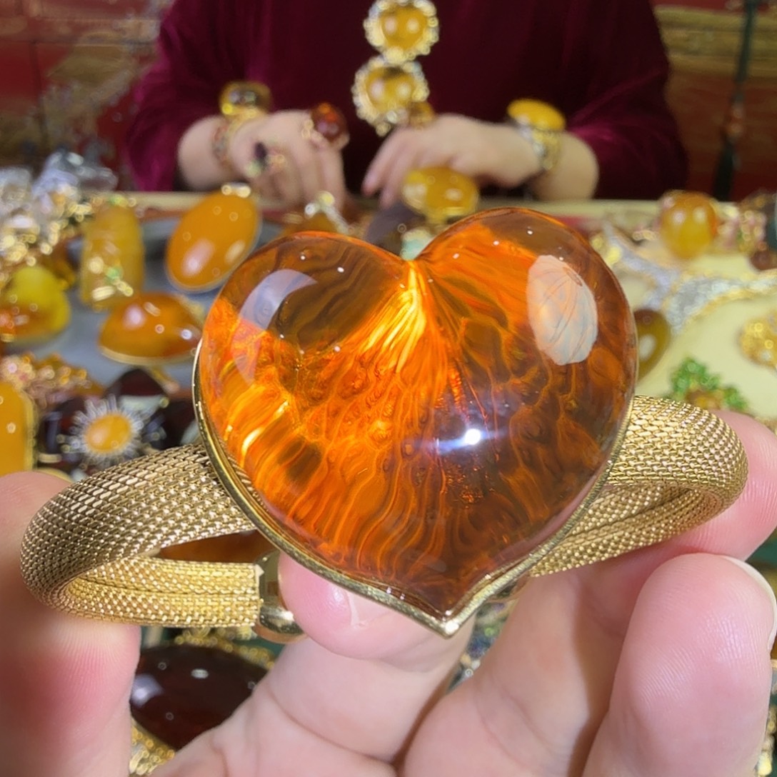 琥珀未镶嵌手镯首饰