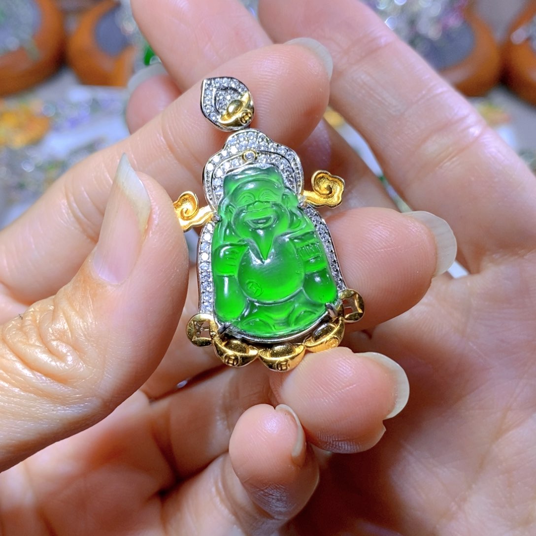 翡翠颈饰银S925镶嵌天然翡翠