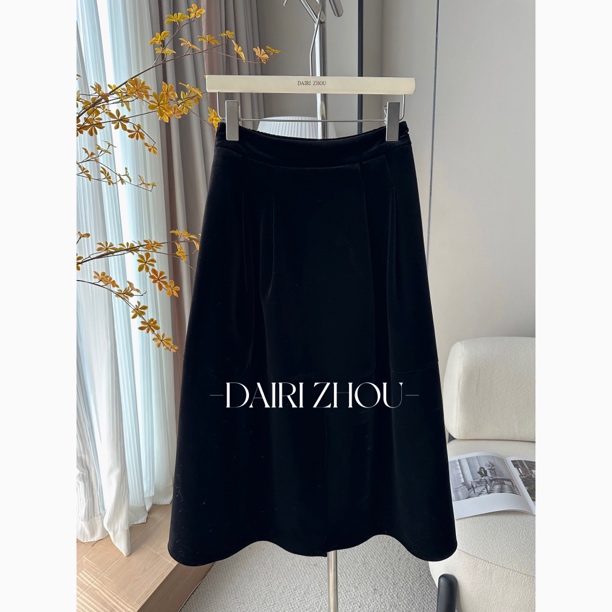DAIRI ZHOU独家定制▪️奶油仙桃 高腰前开叉压褶加绒加厚丝绒裙女