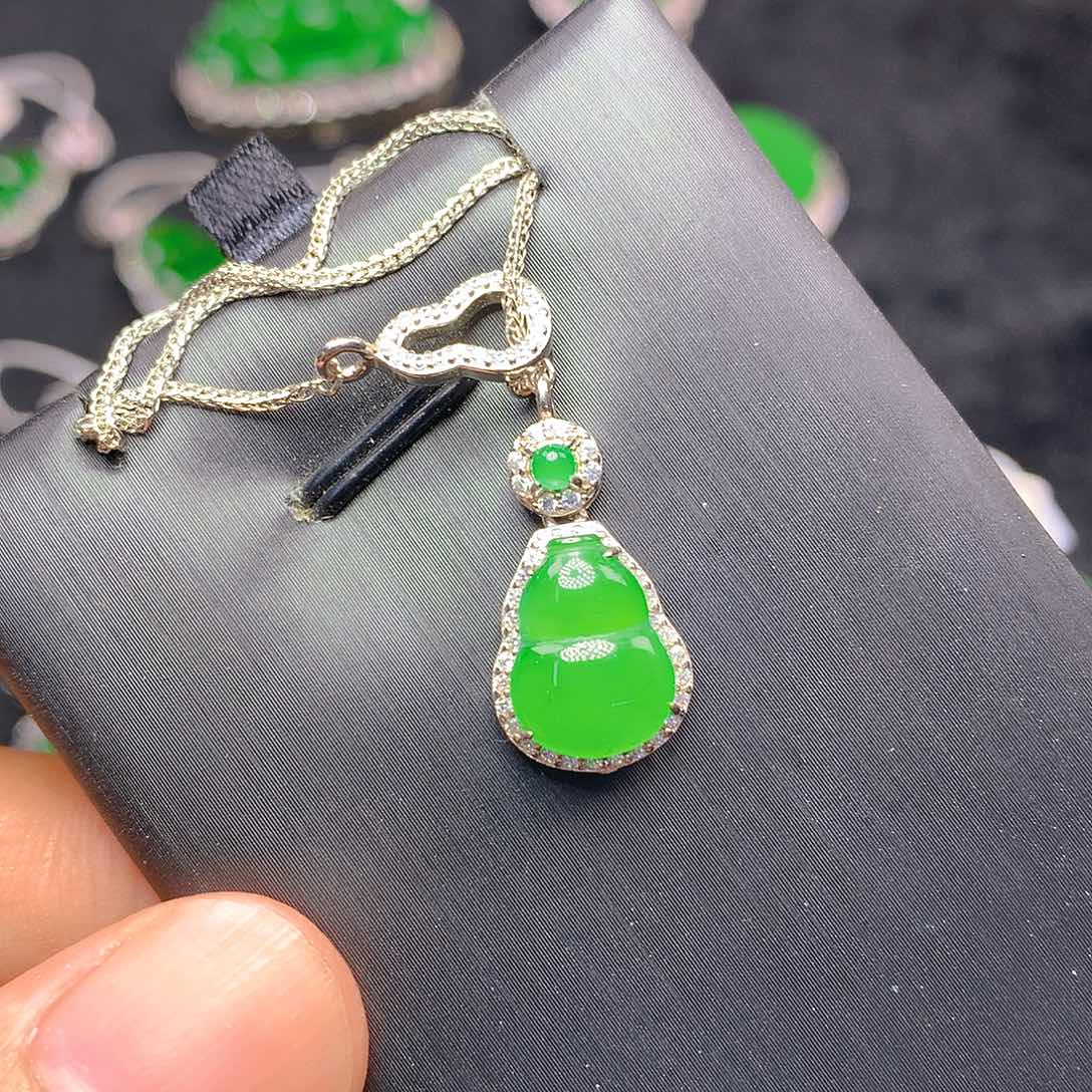 翡翠银S925镶嵌颈饰我