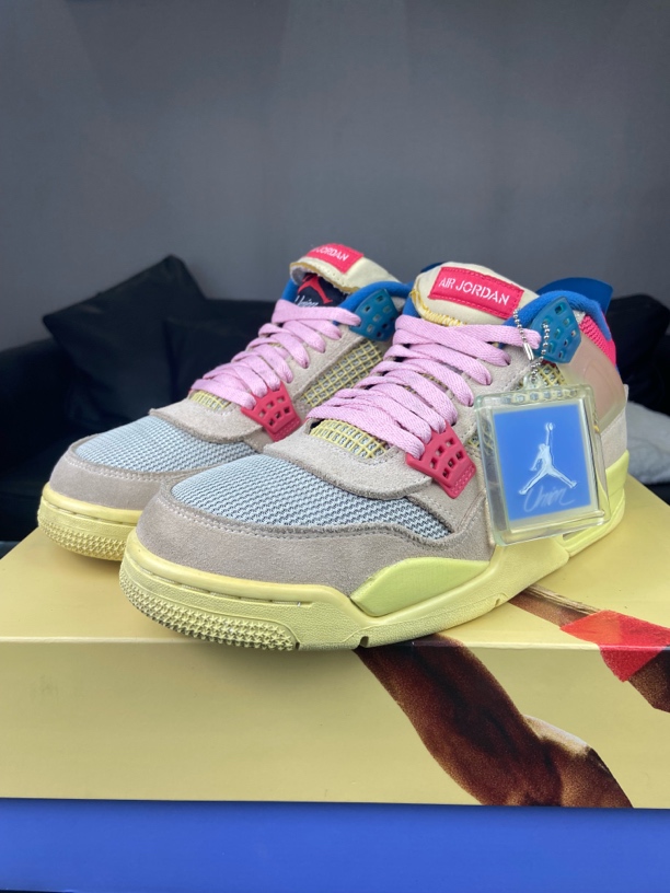95新 AIR JORDAN aj4union粉44码原盒97新