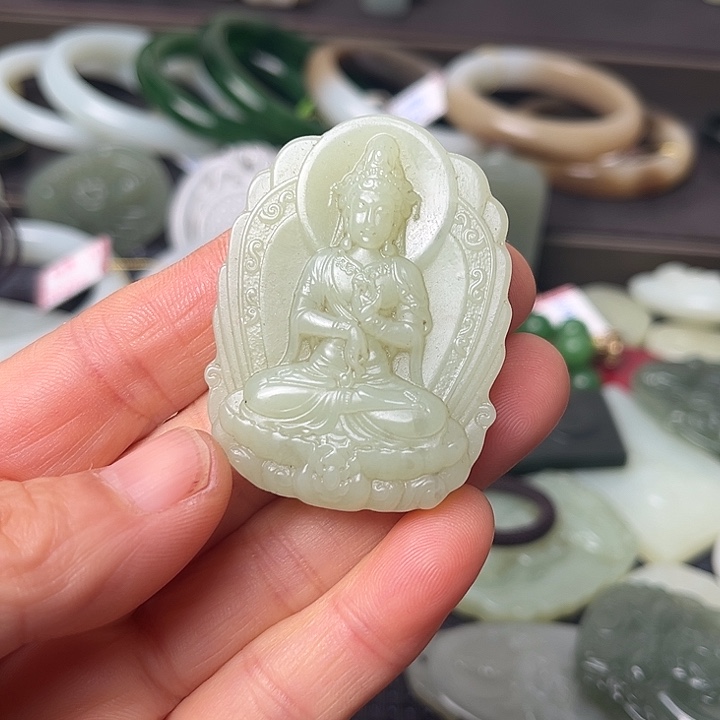 和田玉（糖玉）未镶嵌颈饰