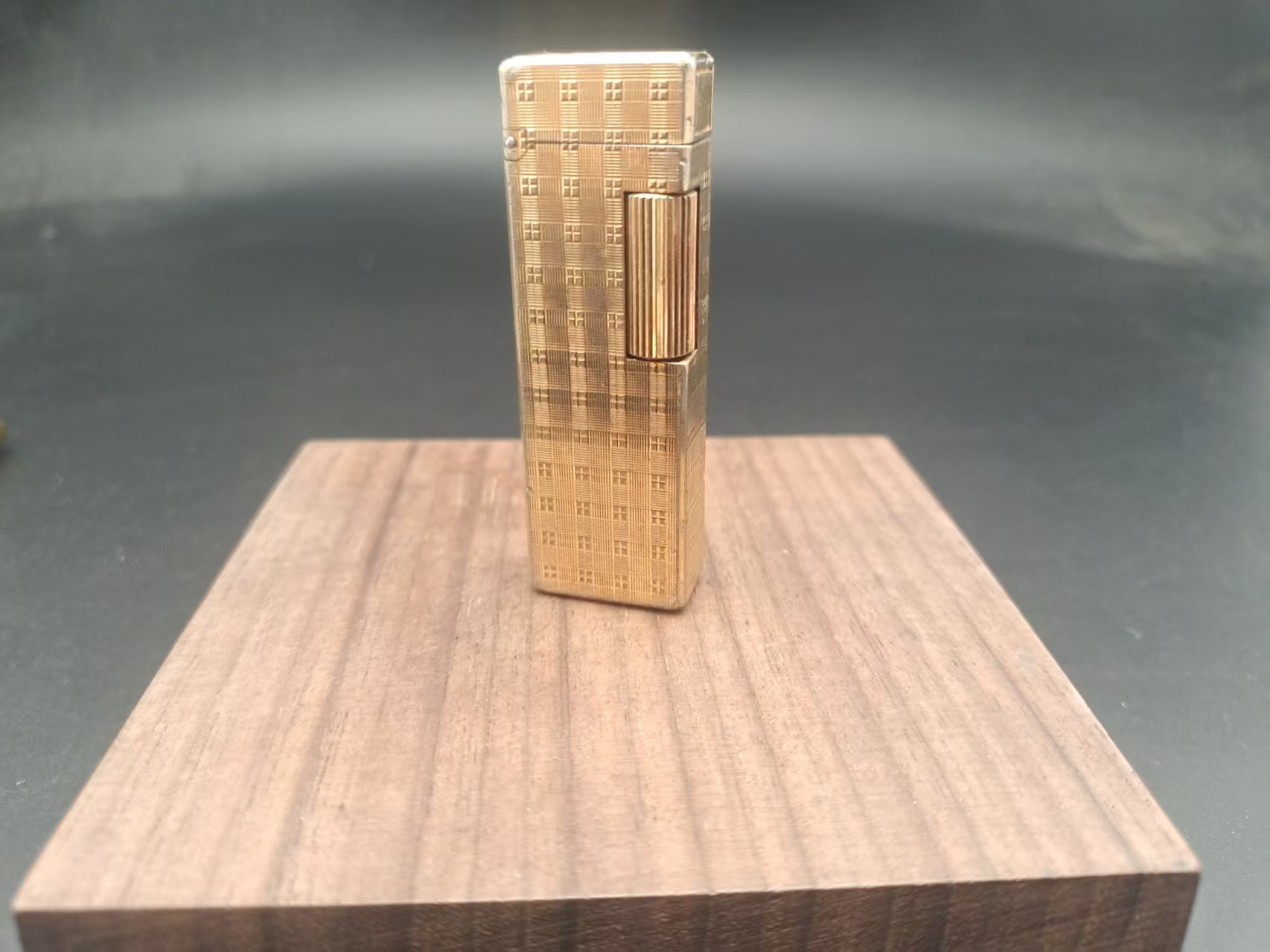 金方格火机