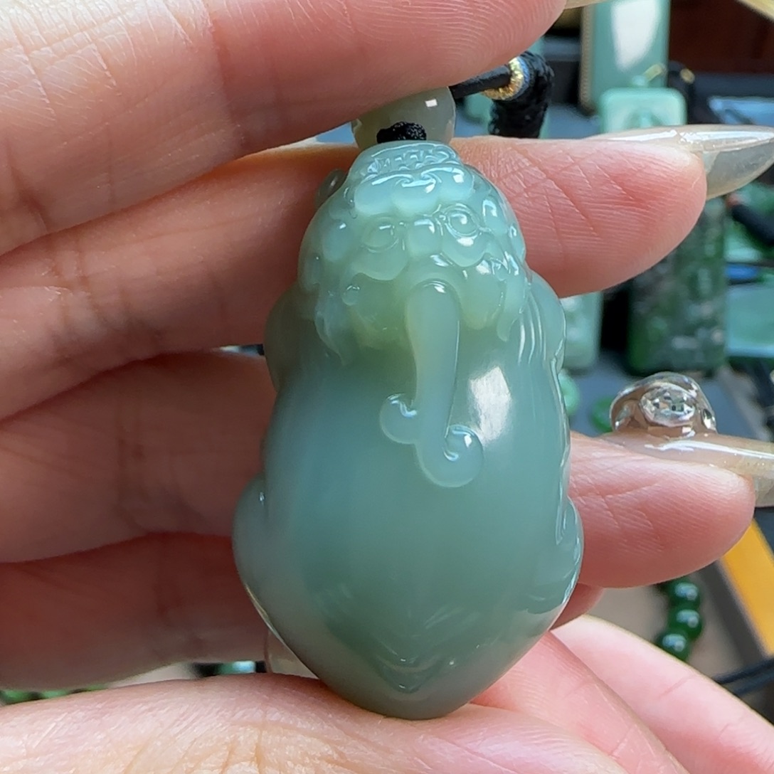 和田玉（碧玉）吊坠(不含链)未镶嵌江**人