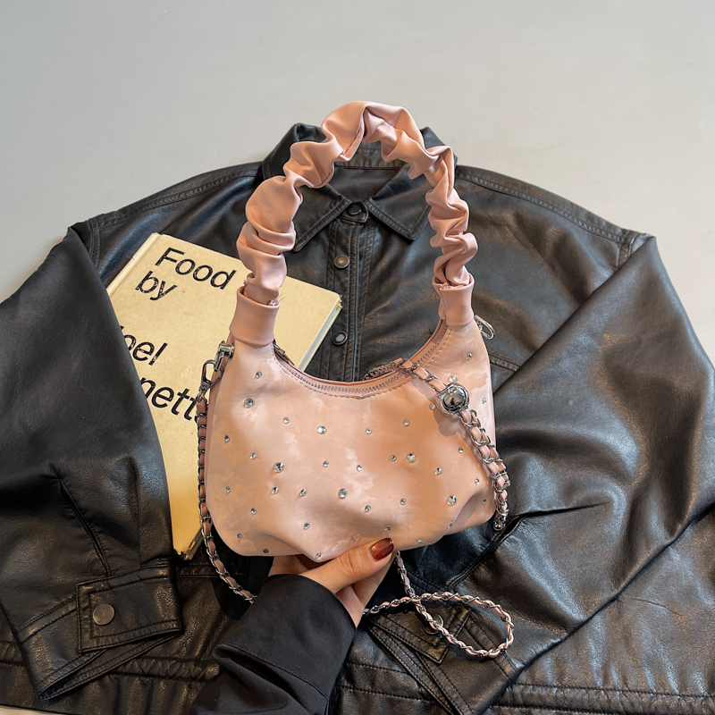 夏日超火韩版月牙包时尚通勤百搭单肩斜挎女包