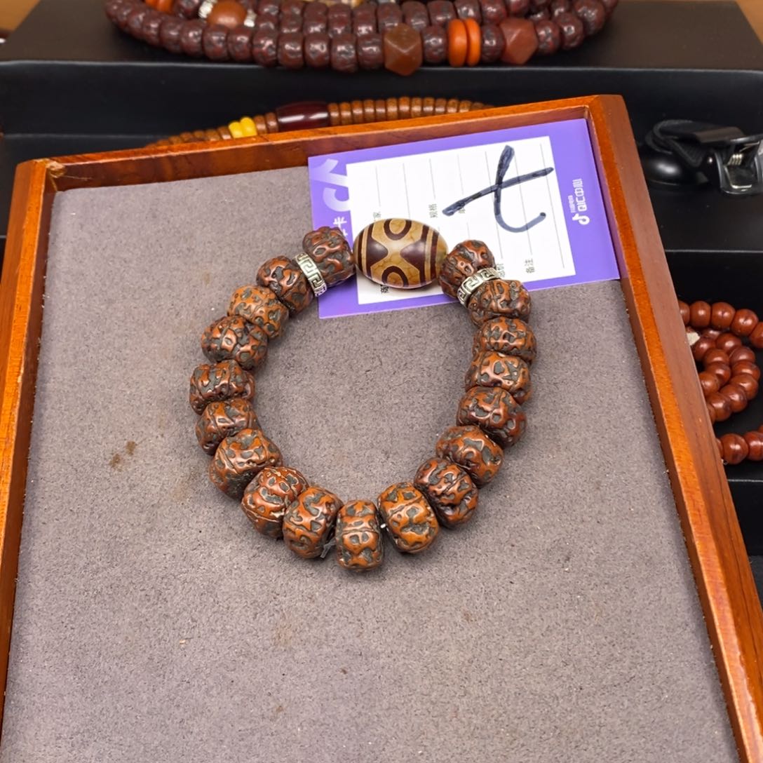 金刚菩提吊坠阿*金刚