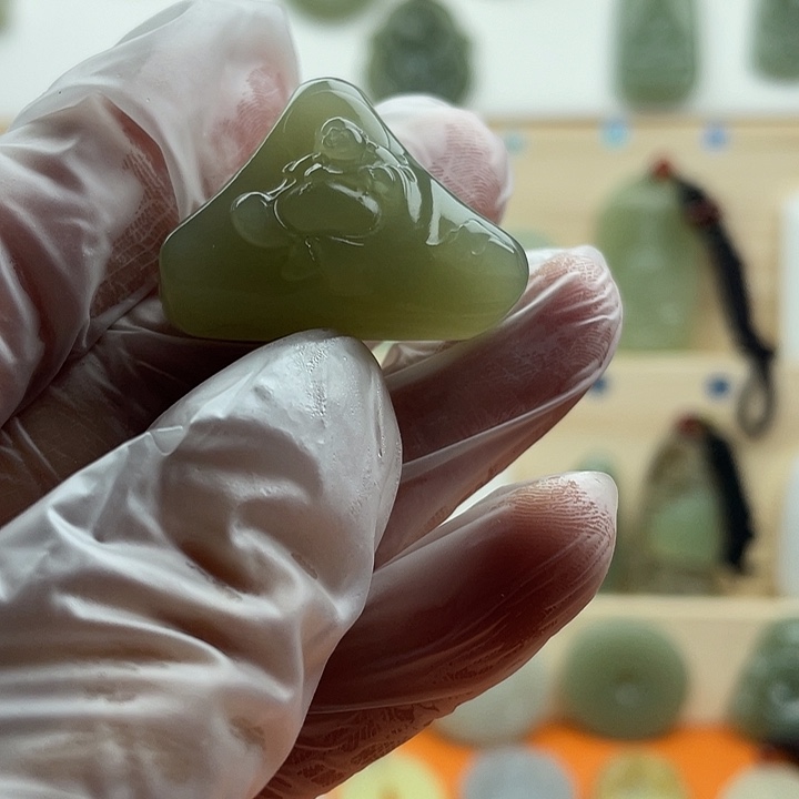 精品时尚小佛公吊坠