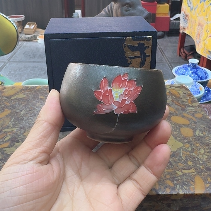 手绘杯一个，茶沫