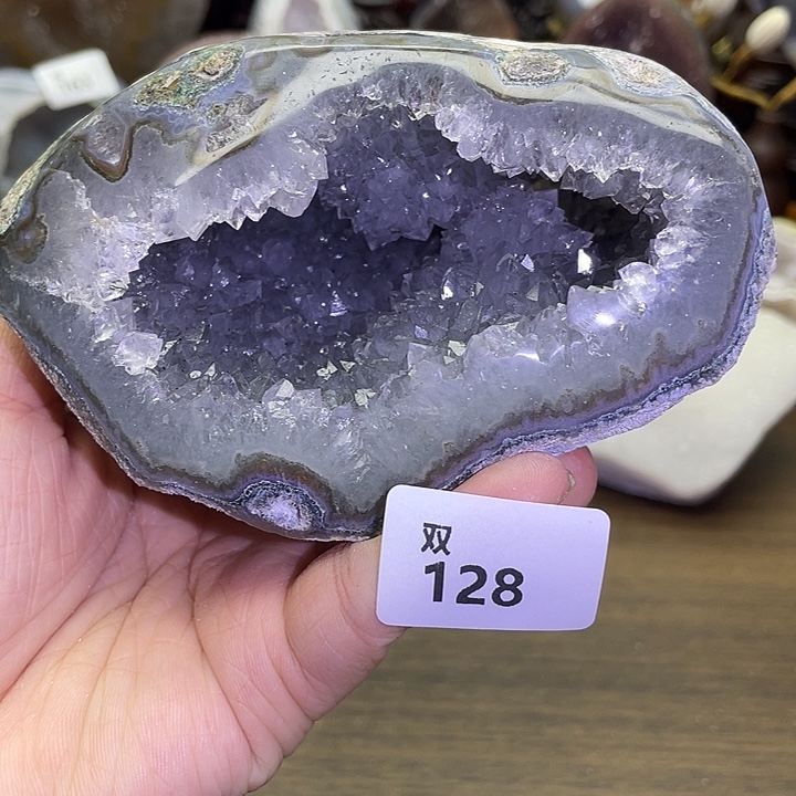 未镶嵌水晶大型摆件（非配饰）