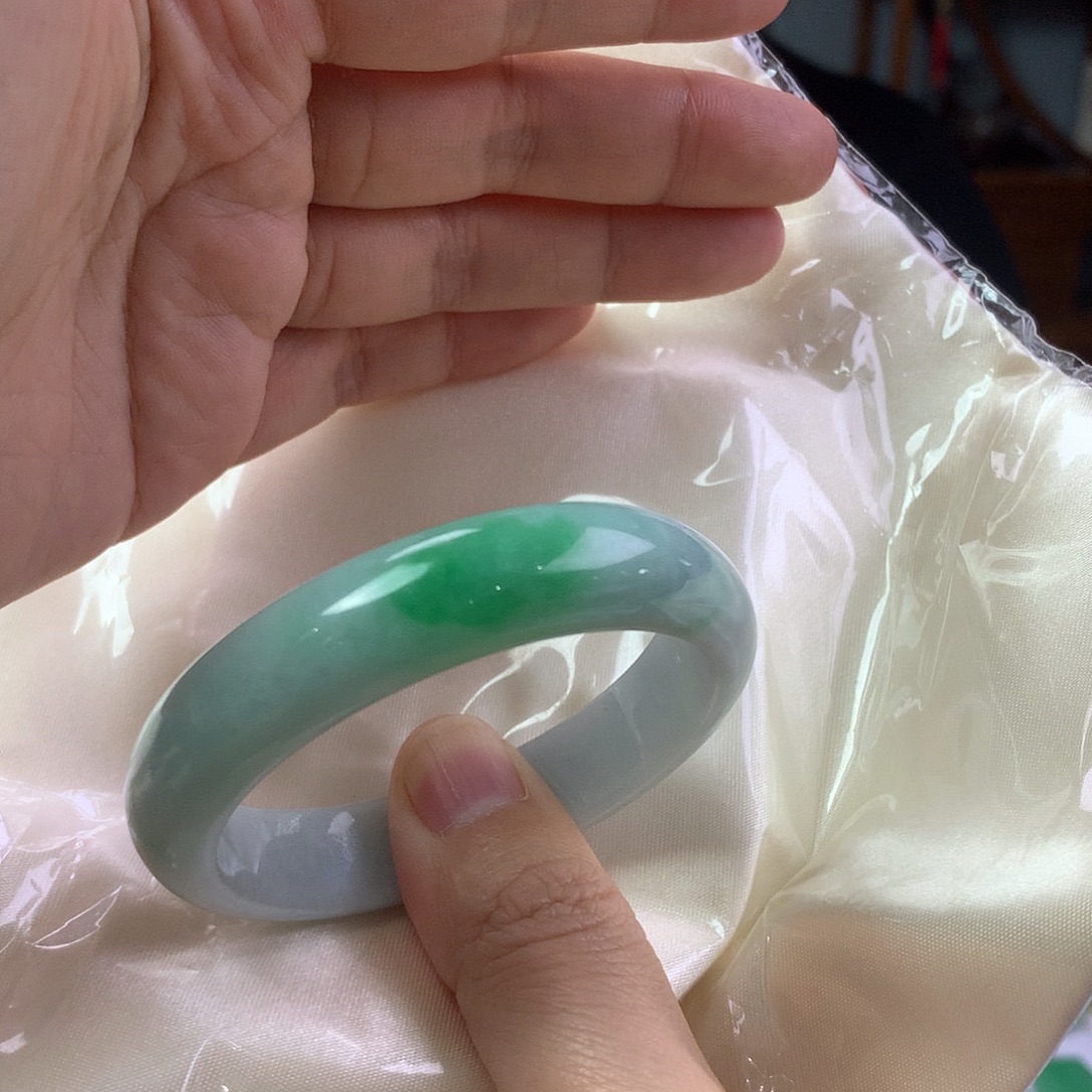 彩***彩翡翠未镶嵌颈饰翡翠首饰