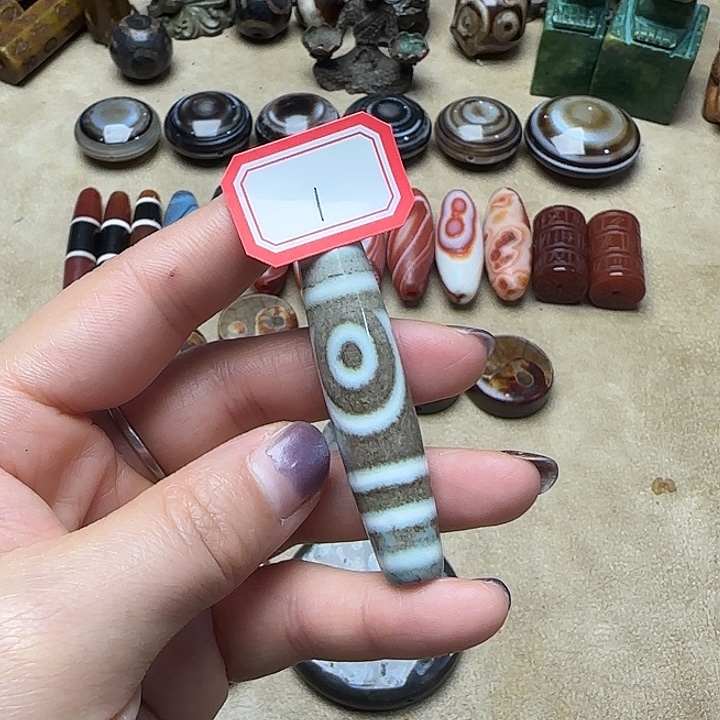 玛瑙/玉髓未镶嵌珠宝半成品1