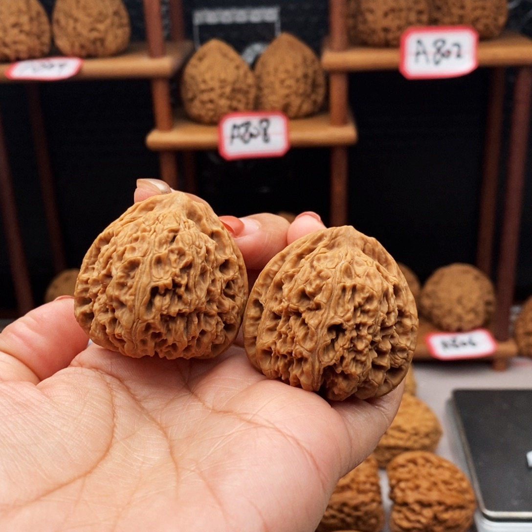 吊坠文玩核桃南疆2尺40-39-39