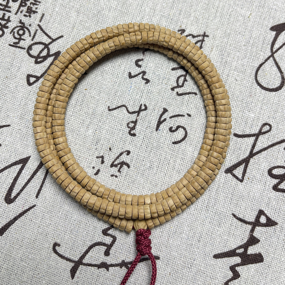 天然带棱柏香精工干净药片