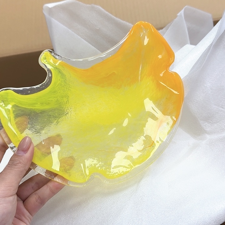 精品瓷器。              