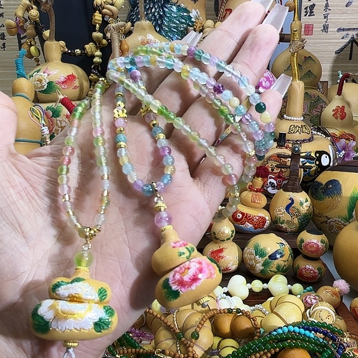 把***开木质类纯手工磨刻葫芦