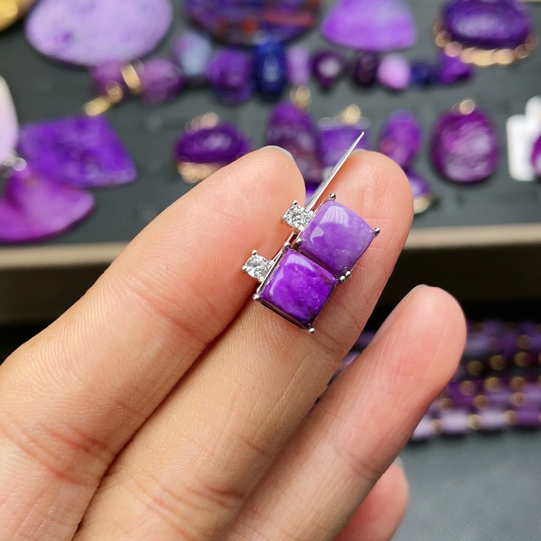 苏纪石（舒俱来）耳钉银S925镶嵌