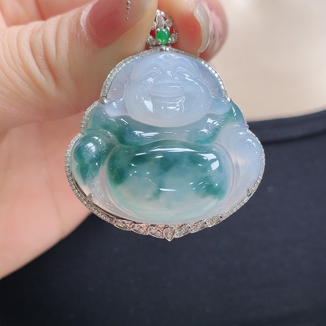 翡翠颈饰18K金镶嵌佛公