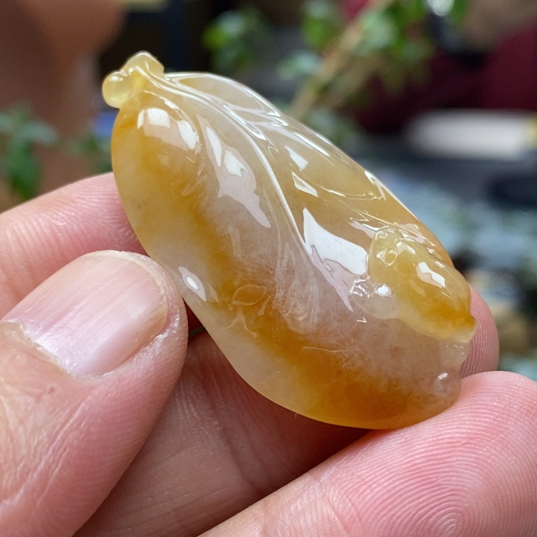 翡翠颈饰未镶嵌挂件