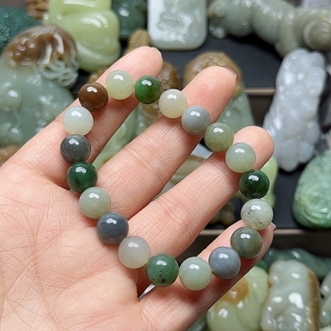 颈饰未镶嵌和田玉龍**神