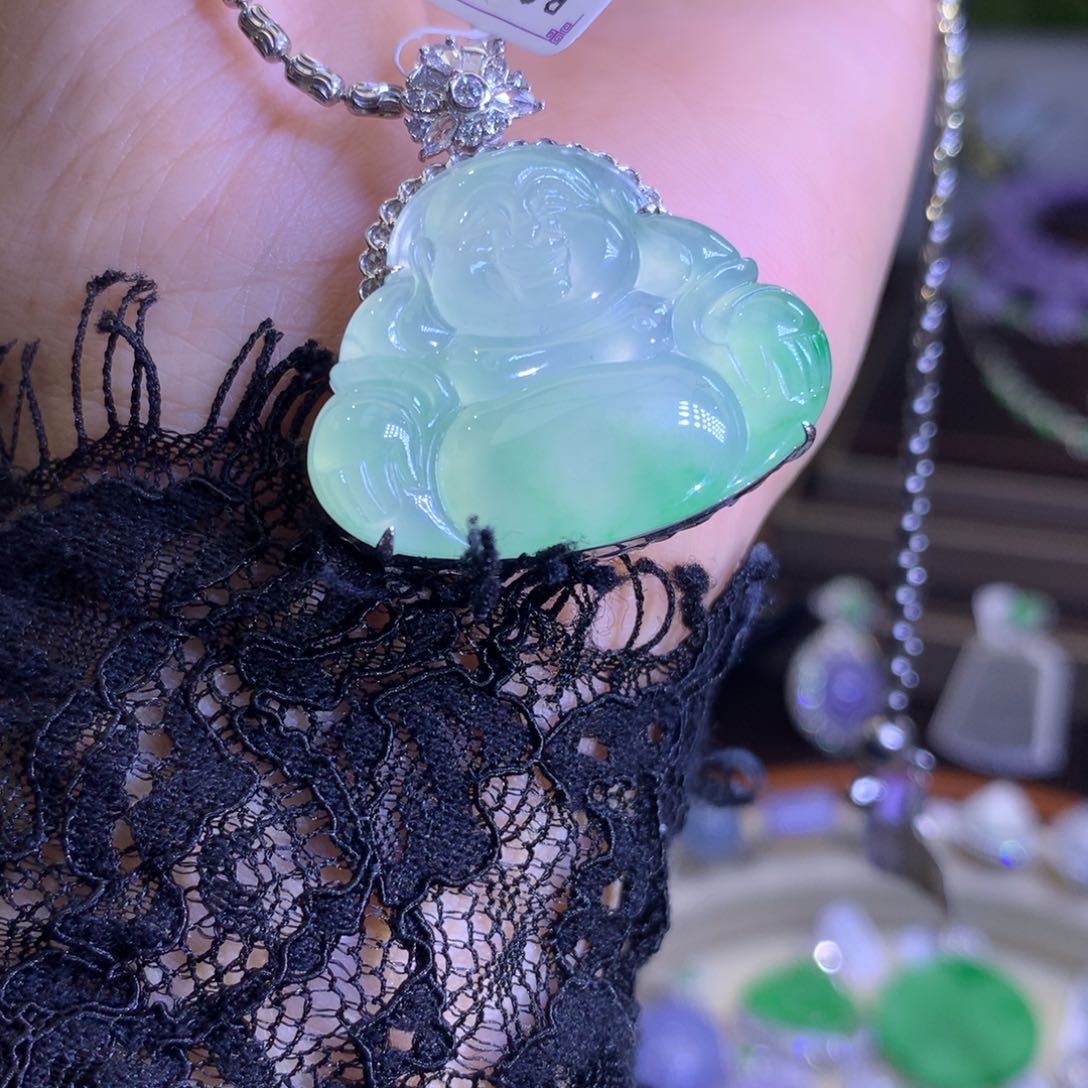 翡翠戒指18K金镶嵌翡翠