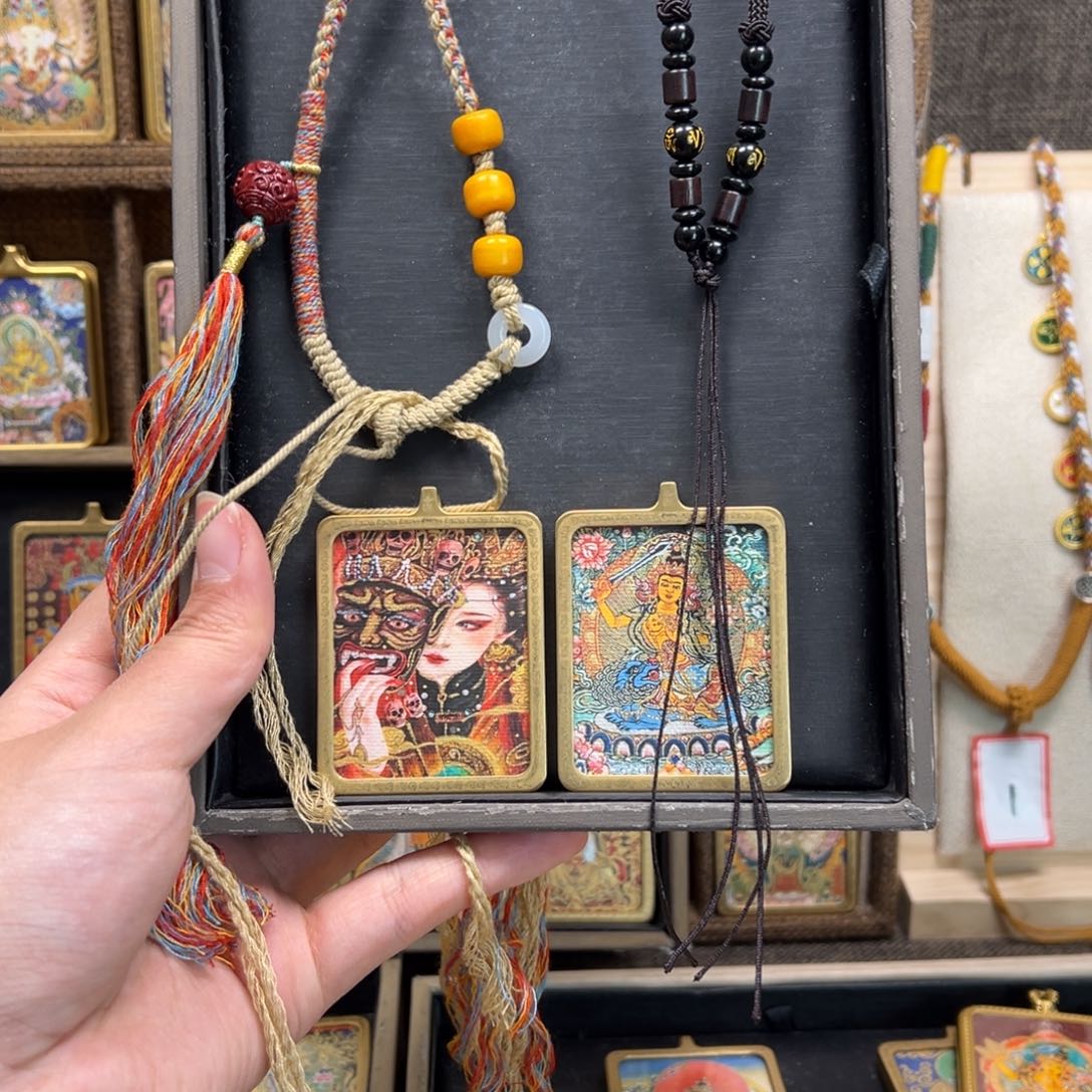 吊坠喝****猫唐卡的故事是一