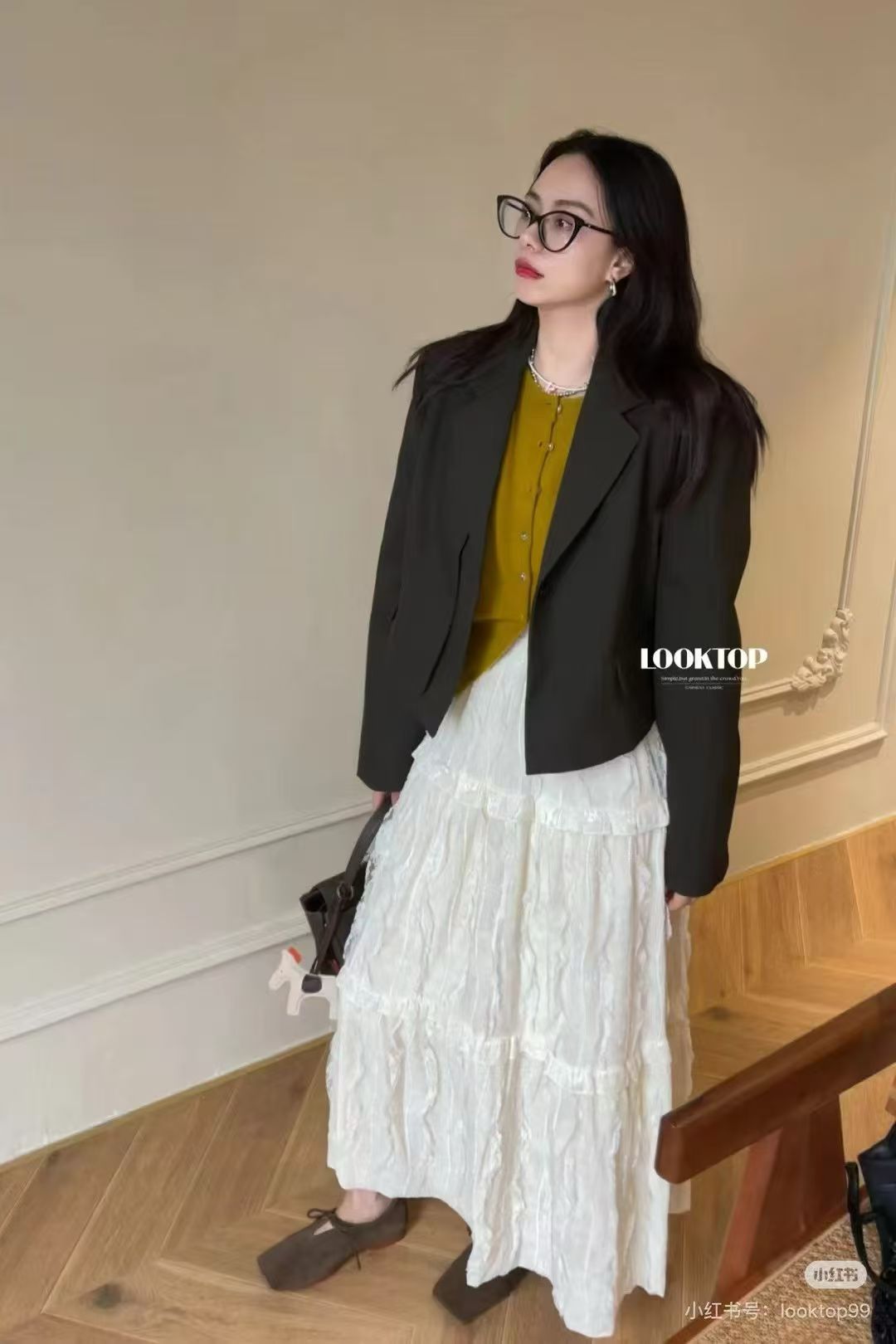 1102【三炫女装】冬季新款法式优雅高腰丝绒裙包臀半身裙