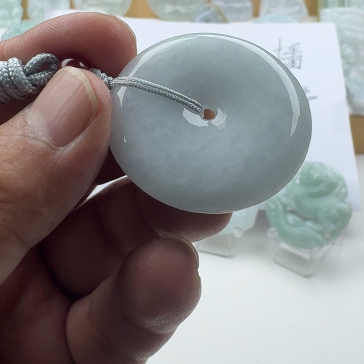 翡翠未镶嵌颈饰天然缅甸A货翡翠