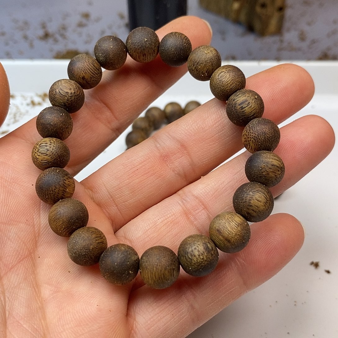 沉香手串绿棋楠规格1.0-7