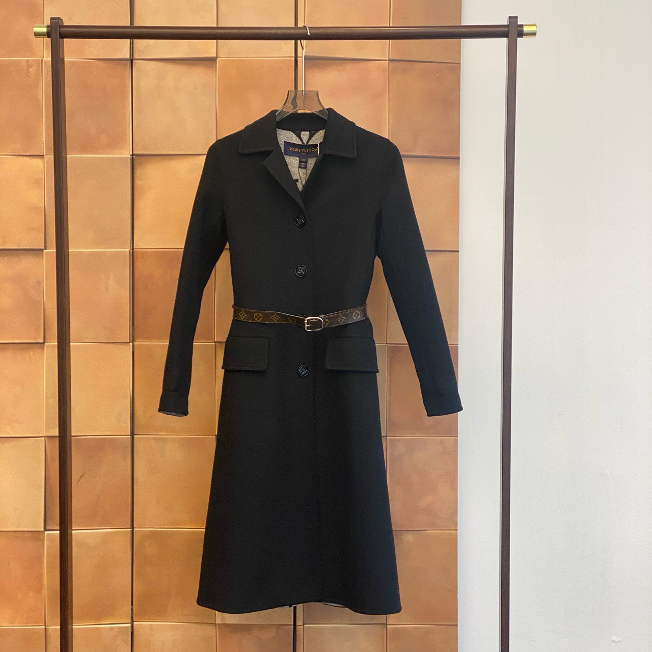 全新未使用 LouisVuitton/路易威登 爆款黑色羊毛大衣/34码30501