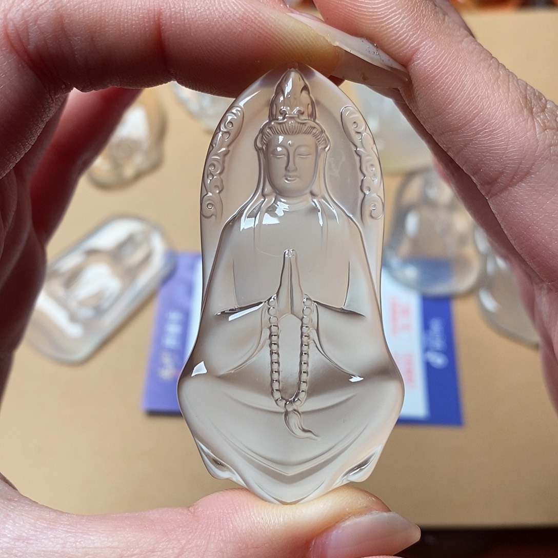 牛***r玛瑙/玉髓未镶嵌颈饰