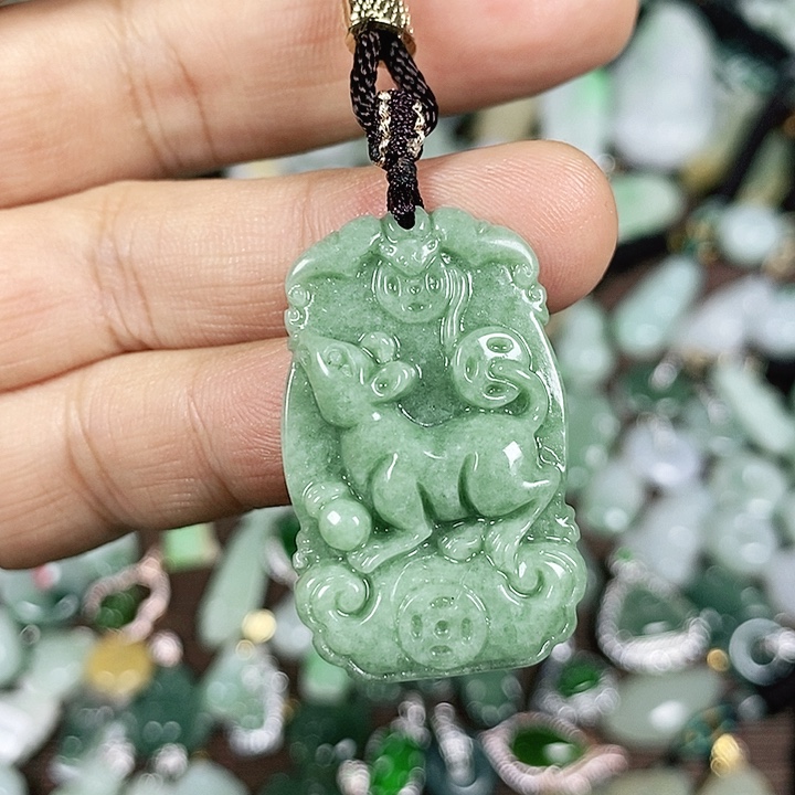 翡翠未镶嵌颈饰天然翡翠玉A货配证书