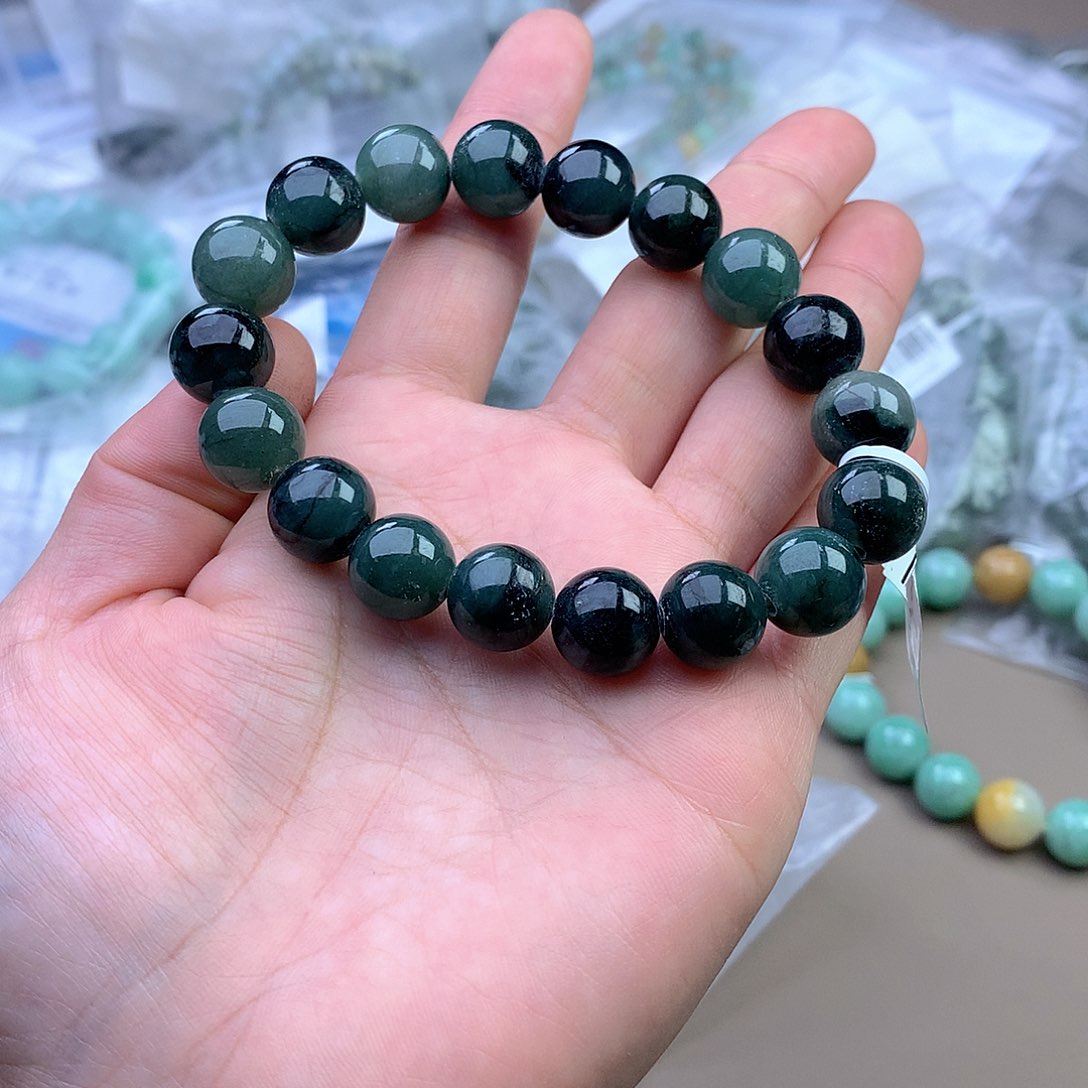 未镶嵌手串定制翡翠