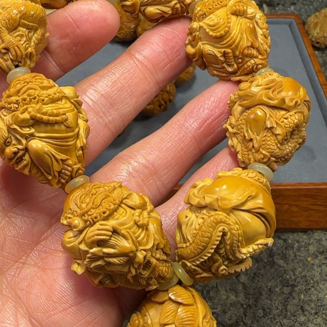 橄榄核吊坠中**子……………………