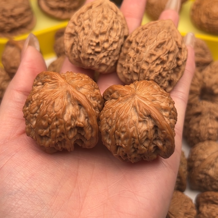 L***。文玩核桃吊坠麻核桃5