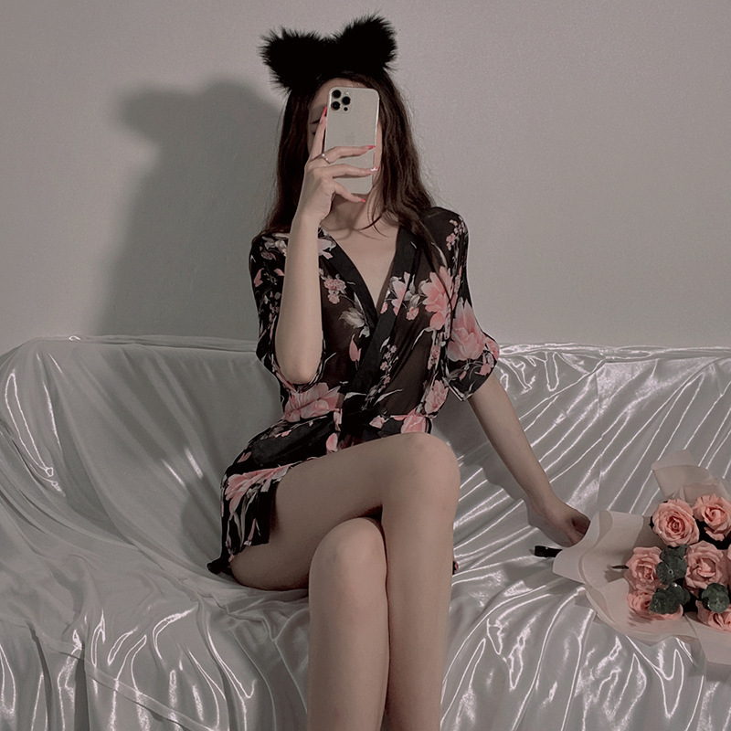 碎花性感薄款短袖睡袍套装短裤雪丝网红纯欲冰丝绸日系和服