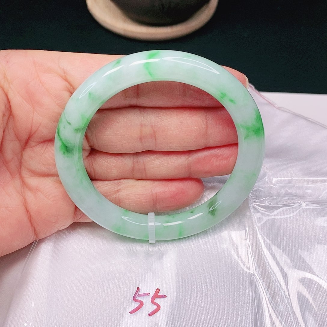 【闪购商品】翡翠手镯未镶嵌圆条