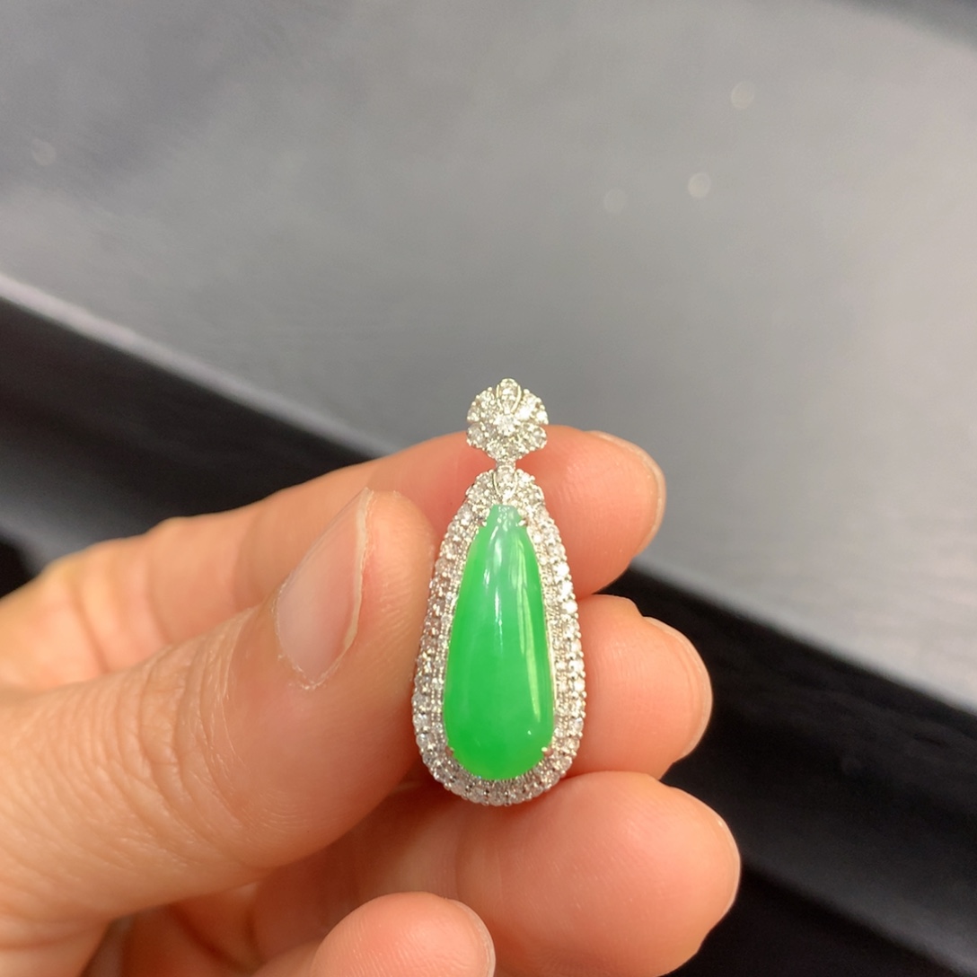 翡翠18K金镶嵌吊坠(不含链)