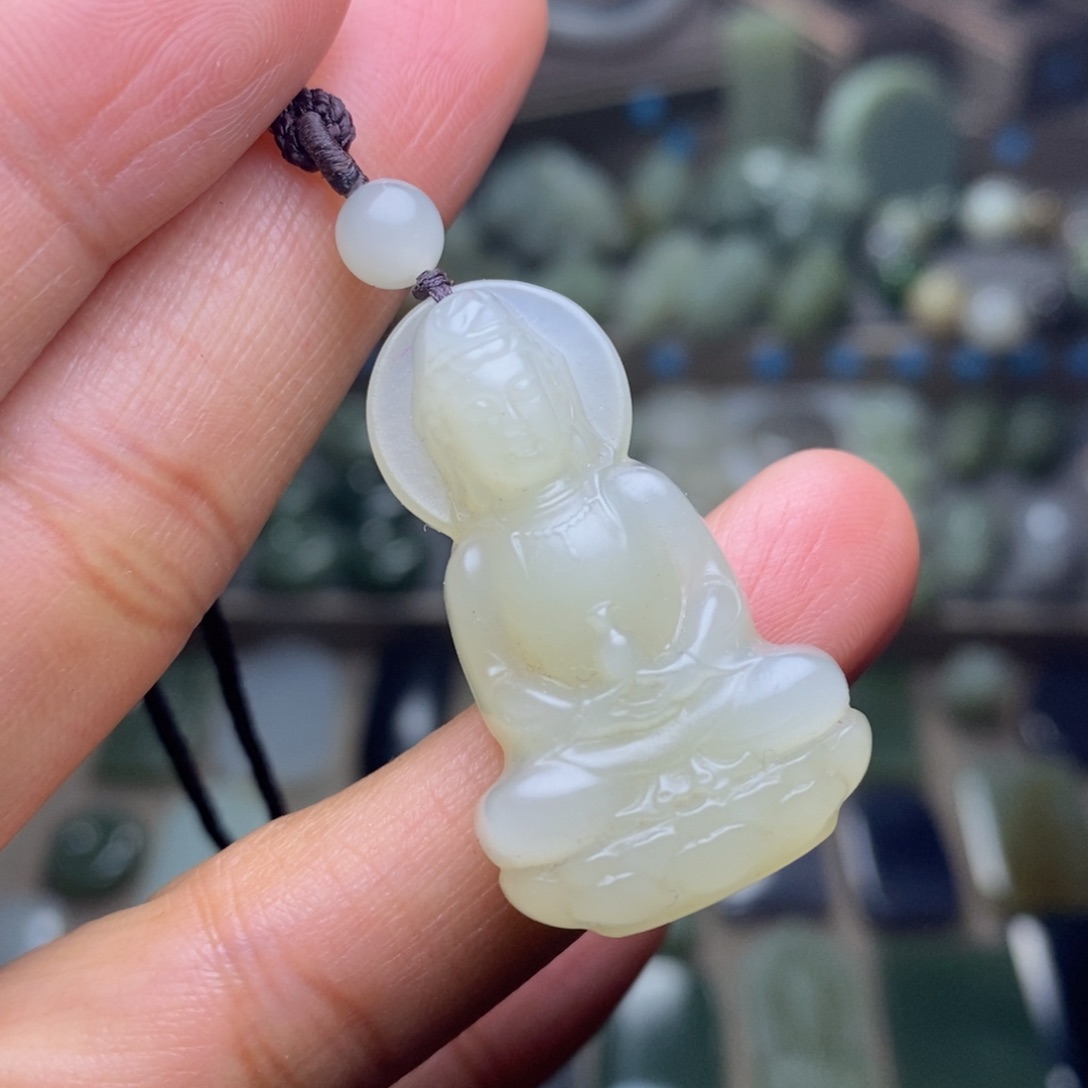 和田玉颈饰未镶嵌