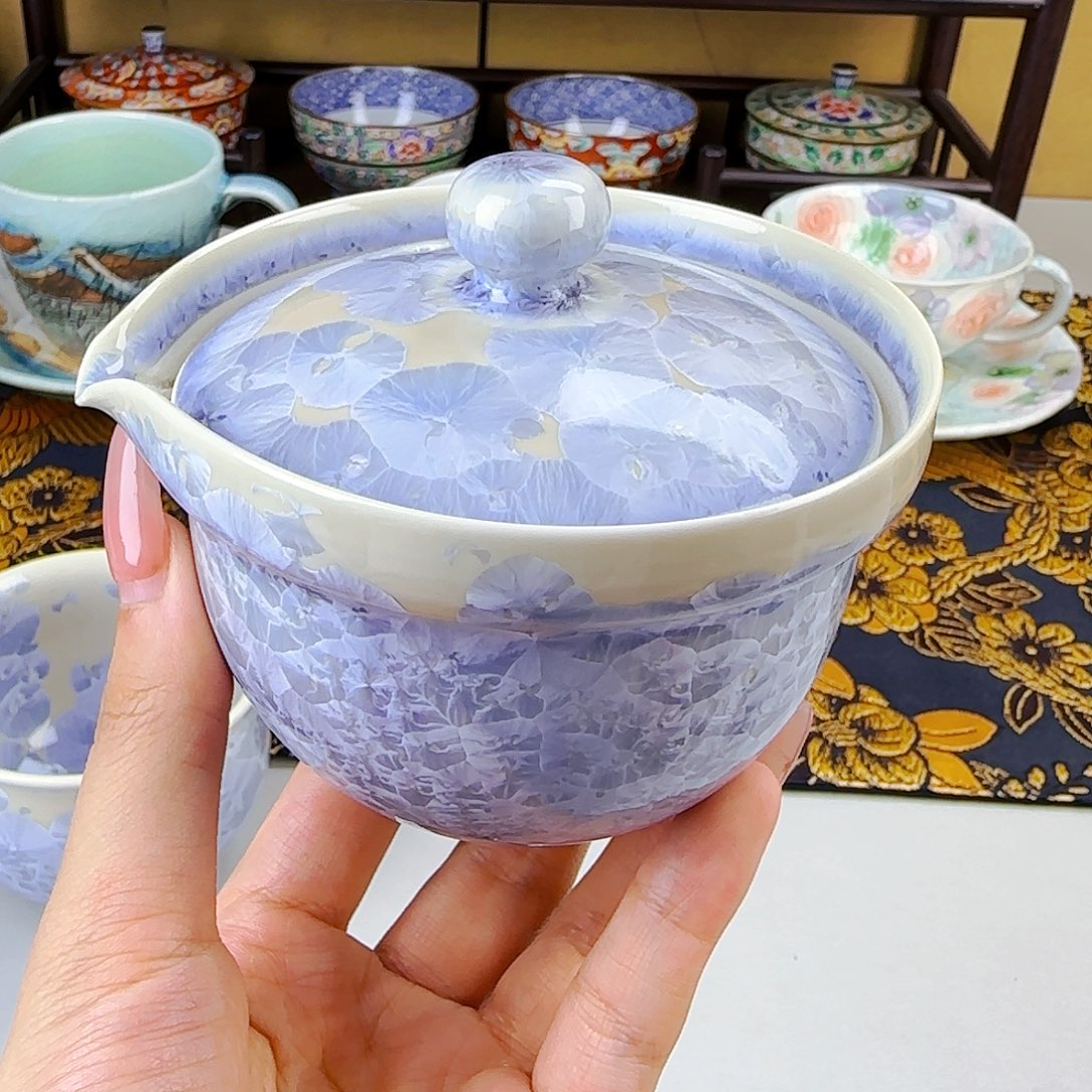 他家茶具瓷器真美！