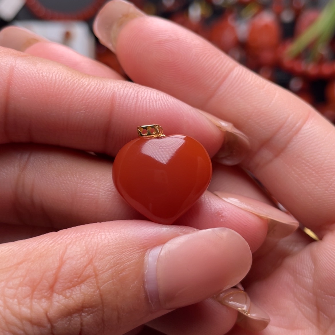 【闪购商品】南红玛瑙爱心吊坠18K金镶嵌