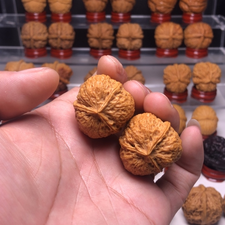 文玩核桃吊坠?***幸3三楞