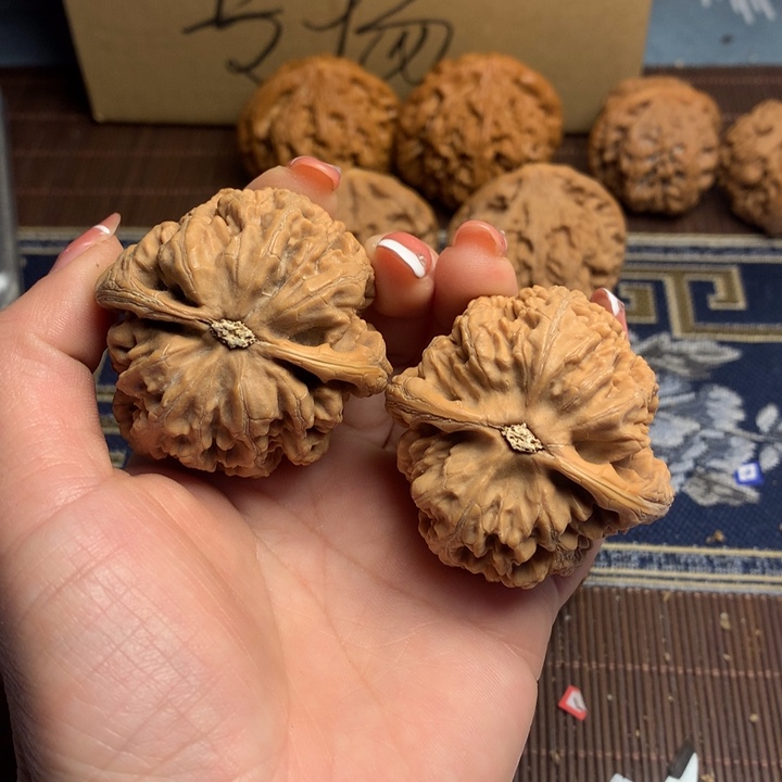 吊坠文玩核桃阿*啊粗筋