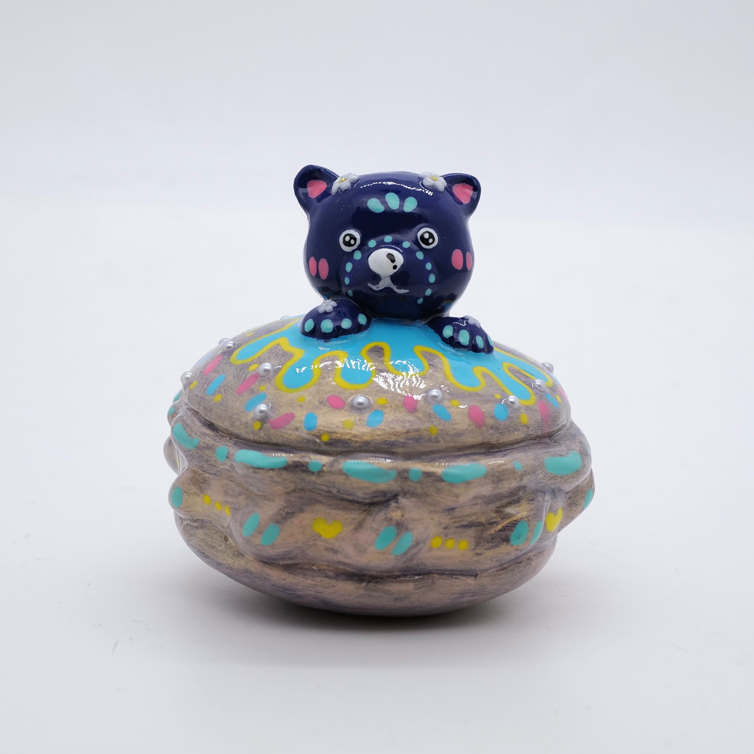 PM 王甜心工作室《汉堡小熊》石膏作品，仅一件（非王甜心本人绘画）