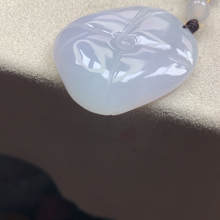 翡翠颈饰未镶嵌吊坠