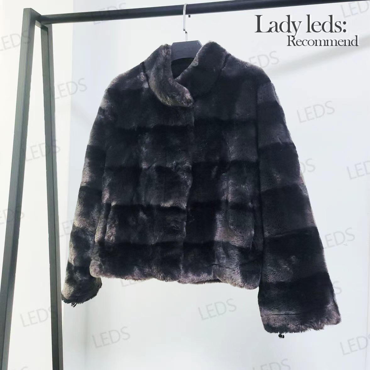 LEDS  B24【渐变显贵】冬季条纹毛绒抽绳设计慵懒风外套