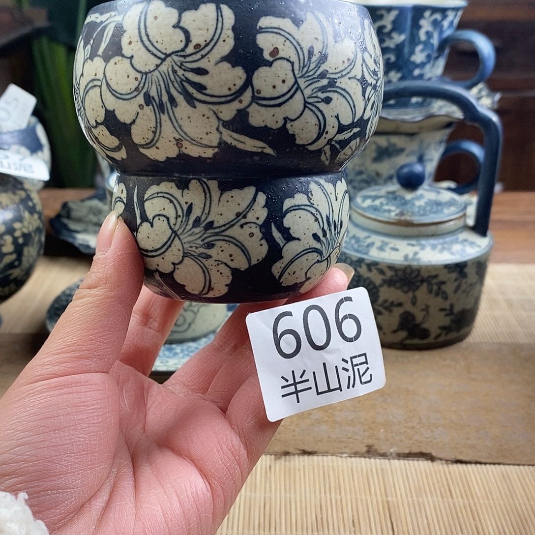 手工手绘青花陶瓷