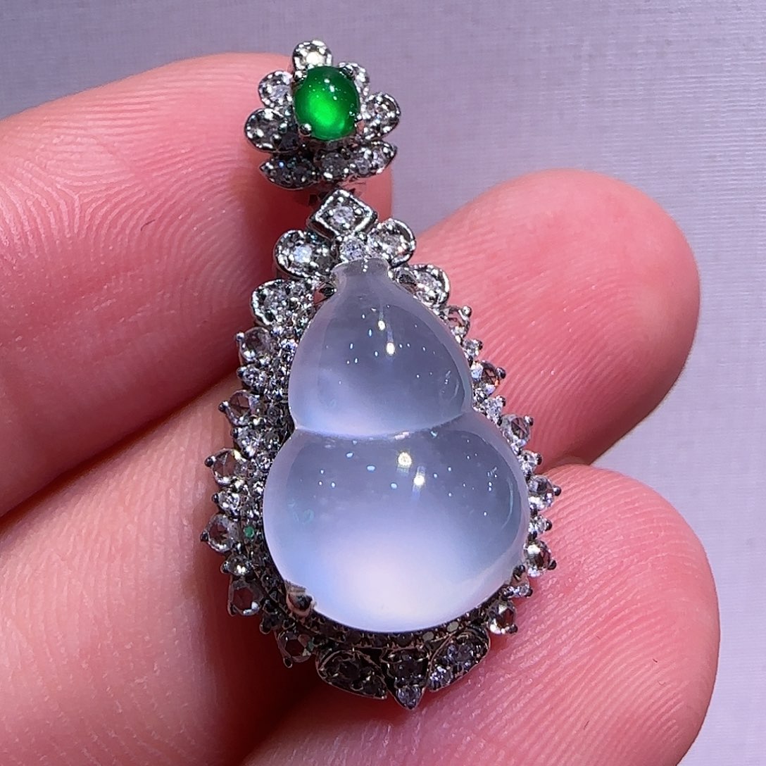 翡翠吊坠(不含链)18K金镶嵌吊坠